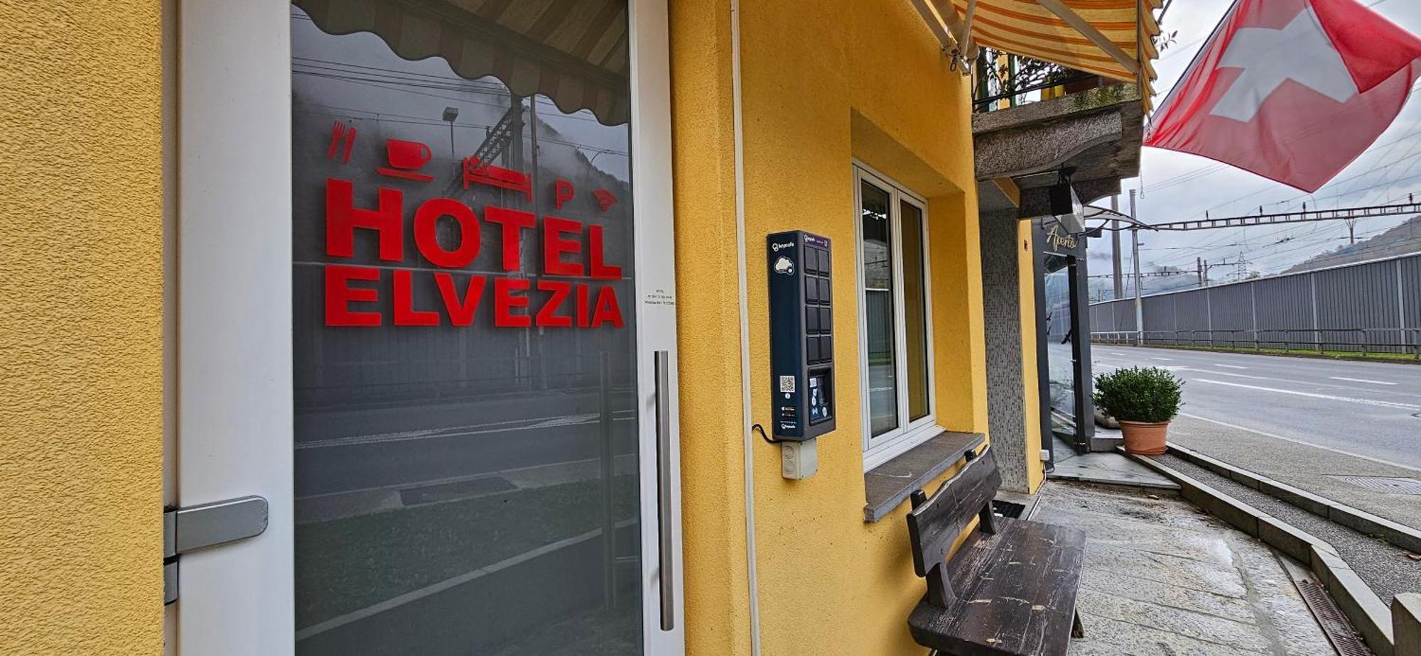 Hotel Elvezia - Self Check-In Лаворго Экстерьер фото